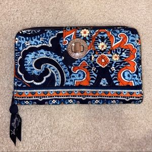 Brand new vera bradley clutch